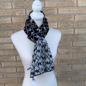 NWT Michael Kors black with silver metallic scarf